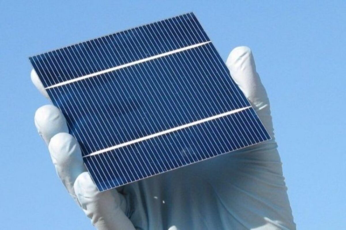 celula-fotovoltaica-768x511-1-1200x798.jpg
